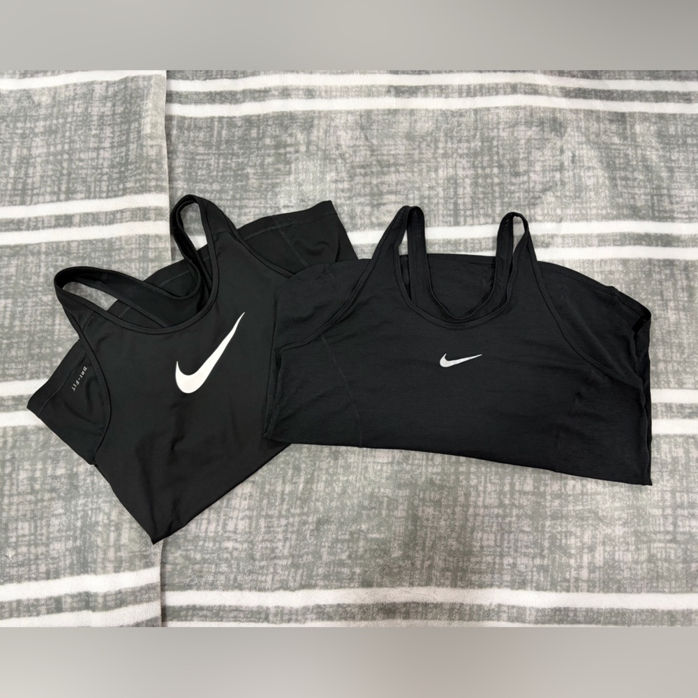 Nike Pro & Dry Fit racer back tank top bundle of 2 Black size Medium